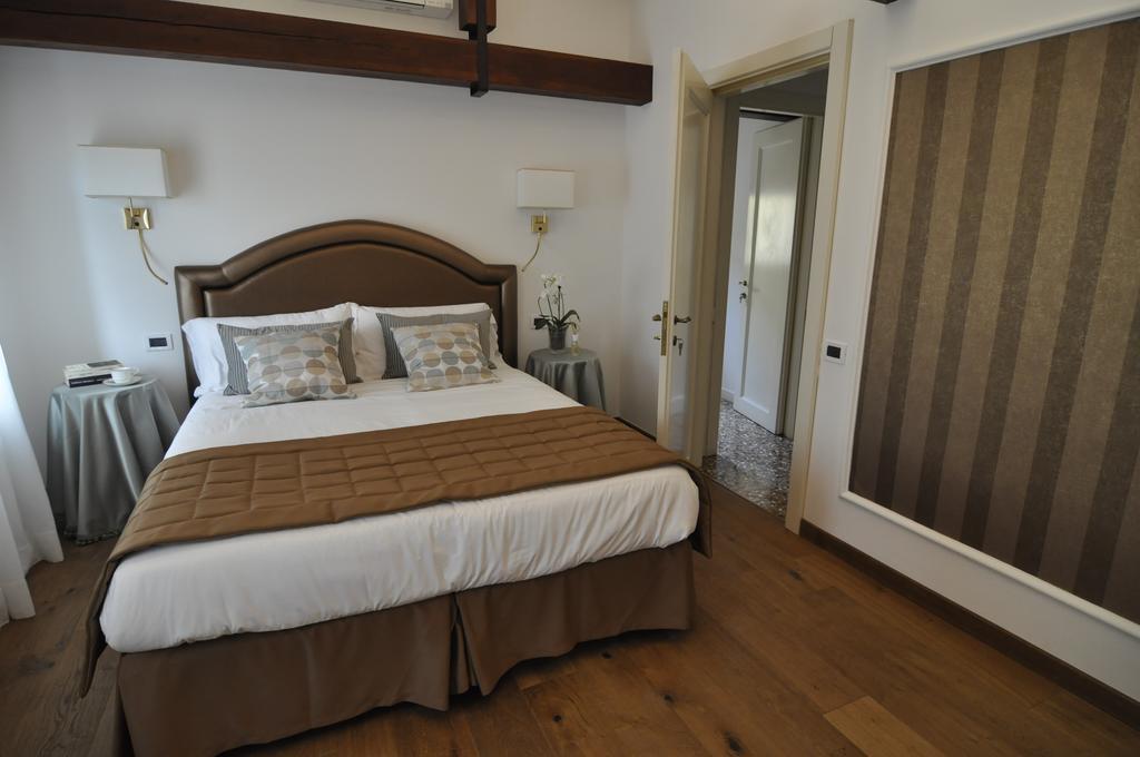 Casa Colleoni Bed & Breakfast Venice Exterior photo