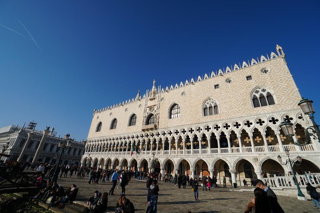 Casa Colleoni Bed & Breakfast Venice Exterior photo